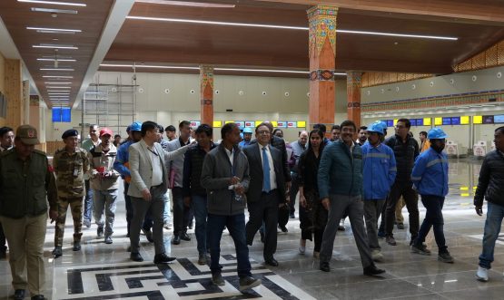 Chief Secretary Ashish Kundra Reviews Readiness of New KBR Airport Terminal Ahead of Inauguration.