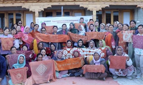 Dyeing Technique Upgradation Course Concludes in Nubra under RAMP Programme.