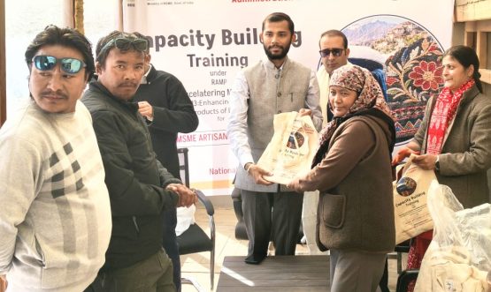 DC Changthang launches NIFT skill upgradation at Phobrang, hands over CFC to SHGs; directs winter stocking of essential commodities at Cooperative shops.