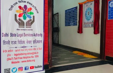 DSLSA, in collaboration with Daulat Ram College and Central DLSA inaugurated the newly established Legal Services Clinic at the premises of the College