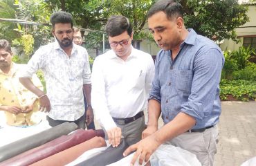 खाजगी कारखान्याला भेट