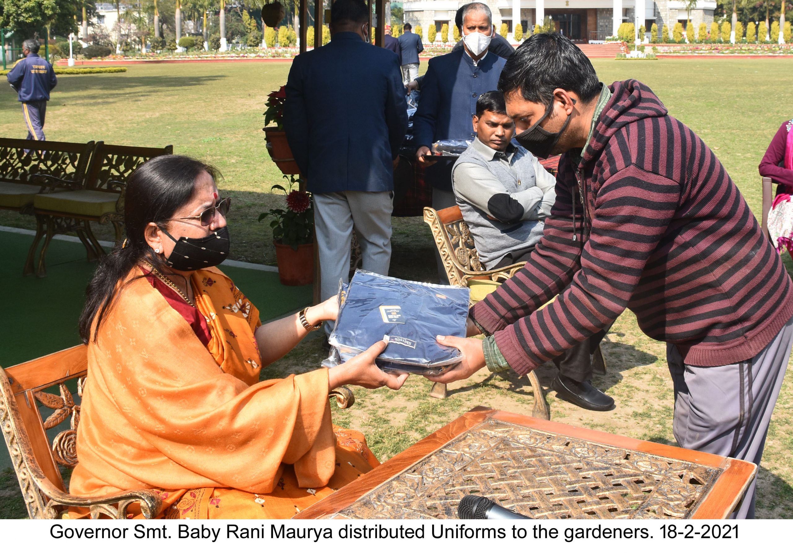 Governor distributed Uniforms