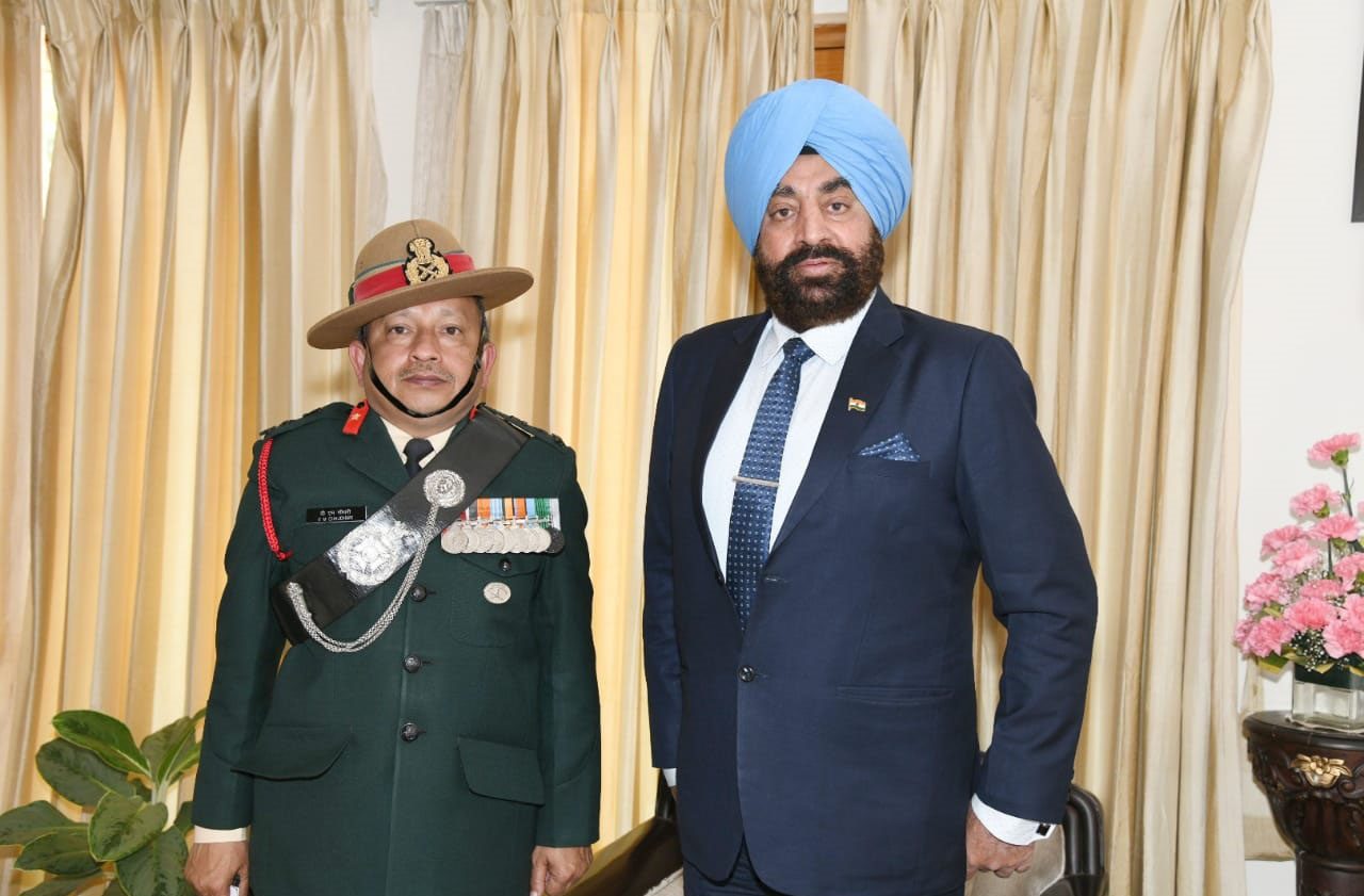 Brig. V M Choudhary Commandant GRRC paid a courtesy call on Governor at Raj Bhawan
