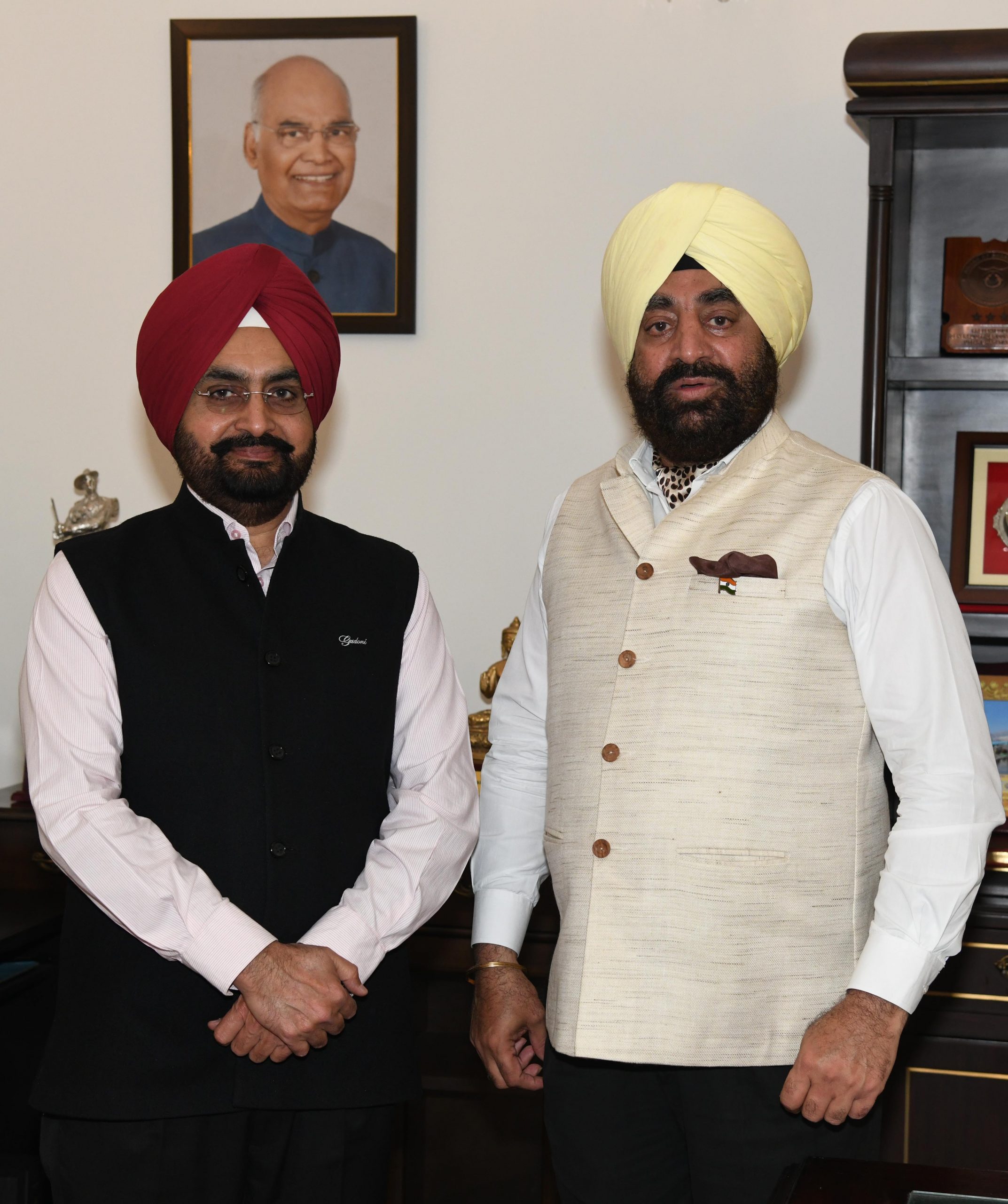 Chief Secretary Dr SS Sandhu had a courtesy call on the Governor at Raj Bhavan on Thursday. The Governor discussed various issues of the state with the Chief Secretary.