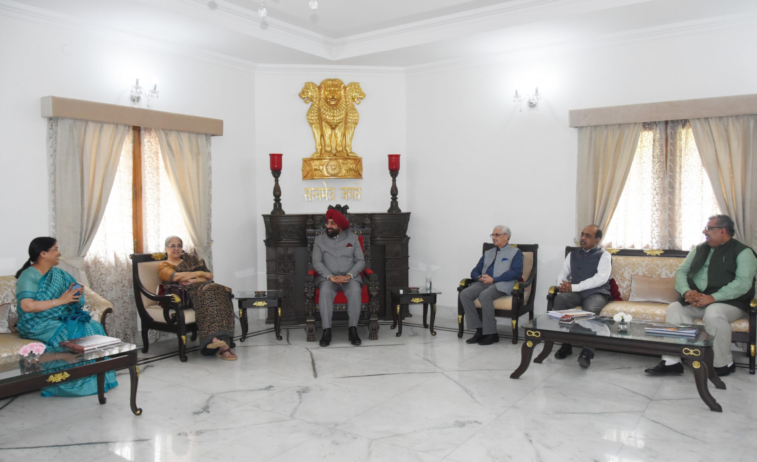Justice (Retd) Ranjana Prakash Desai and other members had a courtesy call on the Governor at rajbhawan.