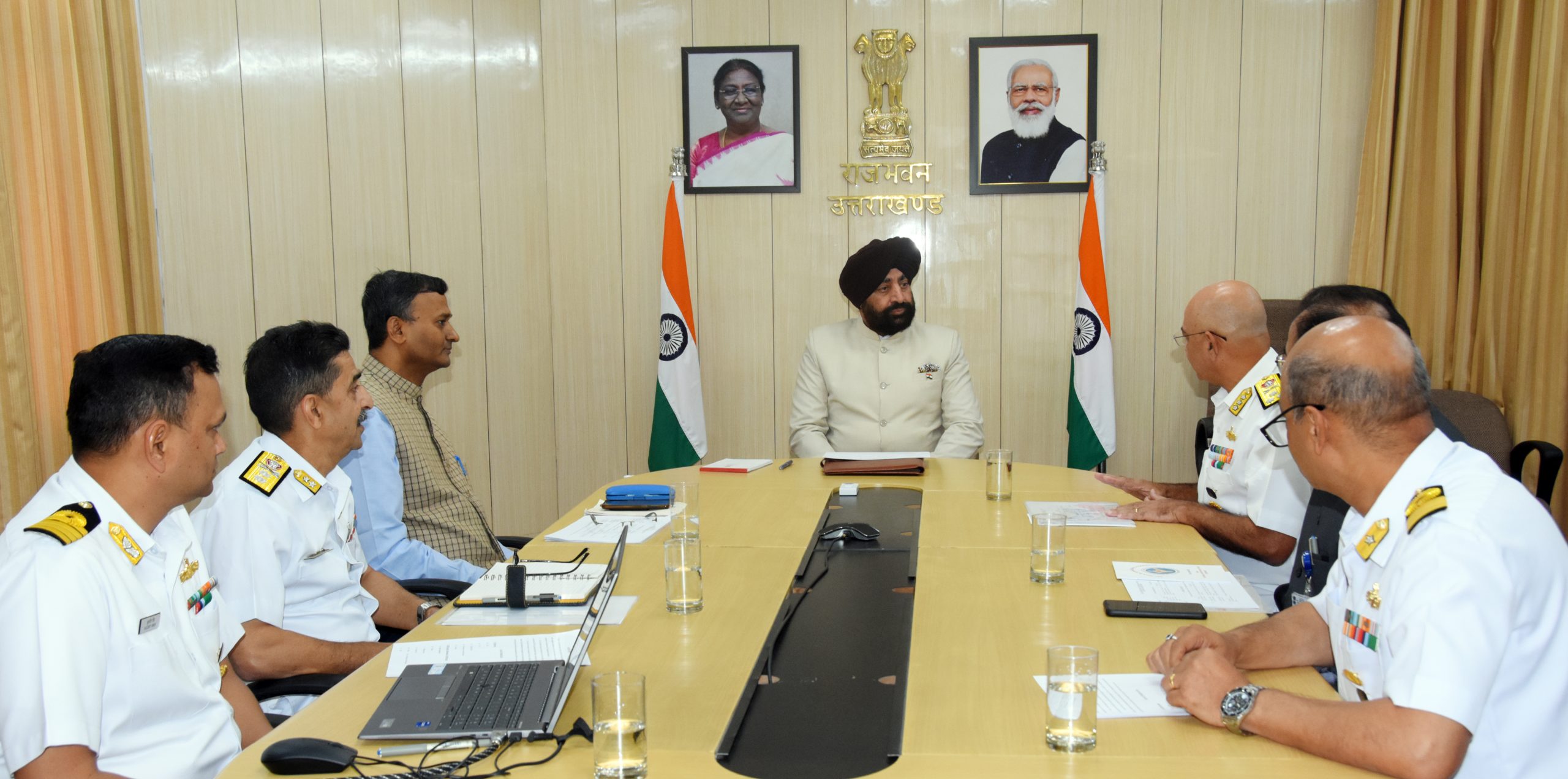 Governor interacting with senior officials of National Hydrographic Office, National Remote Sensing Center and Survey of India.