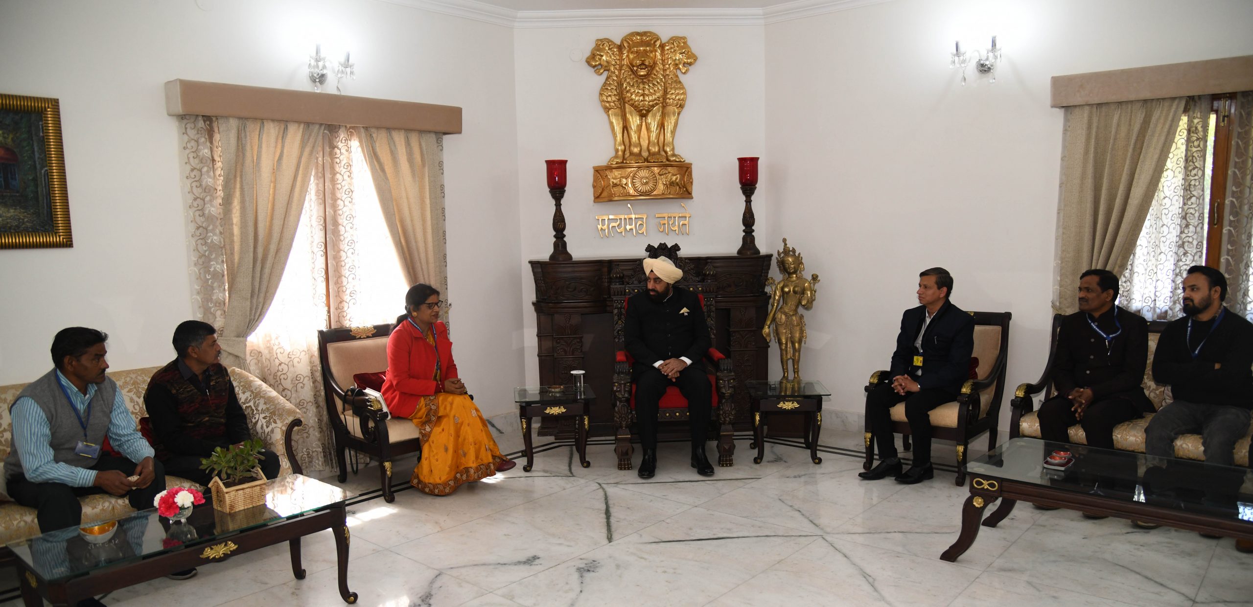 Dr. Santosh Ashish, Assistant Director, Central Bureau of Communications, Dehradun pay a courtesy called on the Governor.