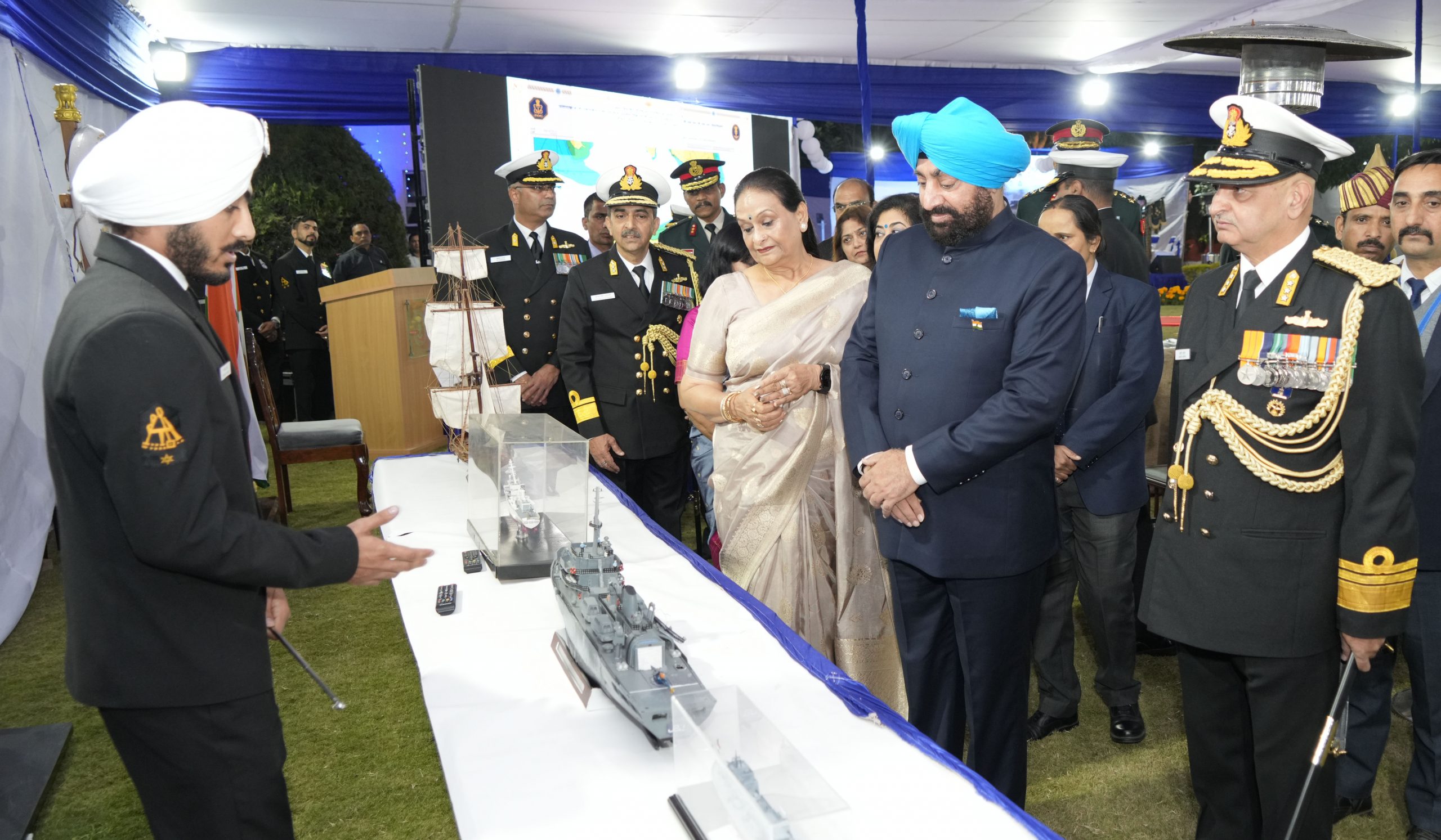 Governor inspects the stalls.