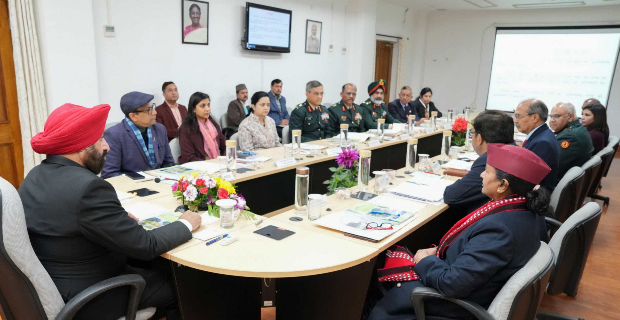 Governor taking the meeting of the management committee of Uttarakhand Sainik Rehabilitation Institute in Raj Bhawan.