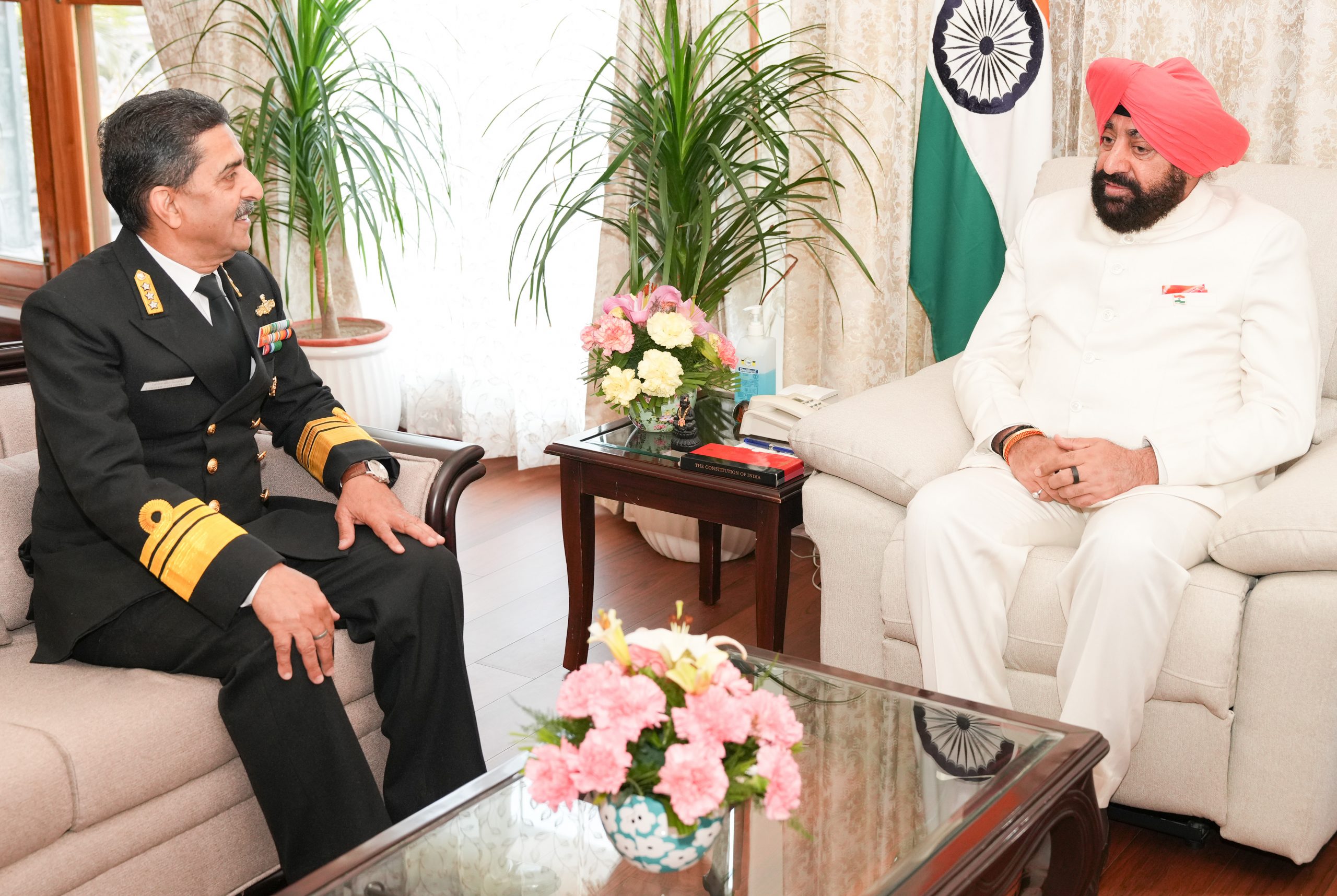 Chief Hydrographer, National Hydrographic Office, Vice Admiral Lochan Singh Pathania, paying a courtesy call on the Governor.