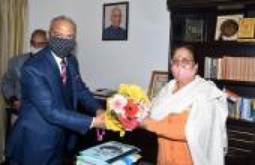 Shri Anil Raturi paid a courtesy call on Governor