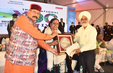 Governor participated in the closing ceremony of the International Yoga Festival held