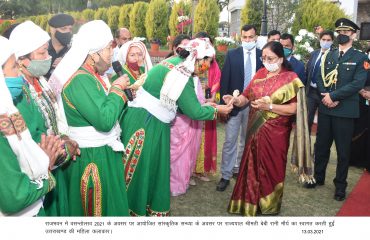 Cultural evening held on the occasion of Vasantotsav in Raj Bhawan(two)
