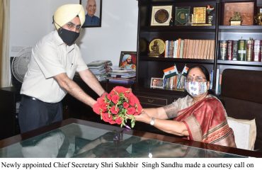 The newly appointed Chief Secretary of Uttarakhand, Mr. Sukhbir Singh Sandhu, arrived at Raj Bhawan to meet Governor