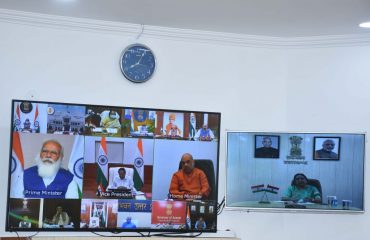 राज्यपाल ने उपराष्ट्रपति जी तथा प्रधानमंत्री जी के साथ वीडियो कॉन्फ्रेंसिंग में प्रतिभाग किया।