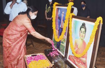 Governor garlanded the portrait of Dr. Bhimrao Ambedkar and paid homepage.
