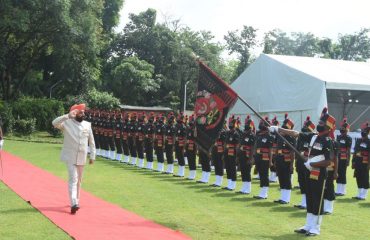 After taking oath Governor Lieutenant General (Retired) Shri Gurmit Singh inspected the guard of honor given by the 4th Maratha Battalion Regiment of the Indian Army