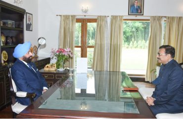 Additional Chief Secretary Shri Anandvardhan called on Governor Lieutenant General (Retired) Shri Gurmit Singh at Raj Bhawan.