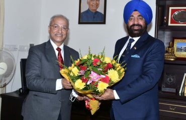 Vice Chancellor of G B Pant Agriculture and Technology University Dr. Tej Pratap Singh called on Governor