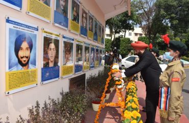 Governor paid floral tribute at Shaurya Deewar at Dev Sanskriti University, Shanti Kunj in Haridwar.