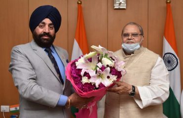 Governor made a courtesy call on Governor of Meghalaya Shri Satyapal Malik in New Delhi.