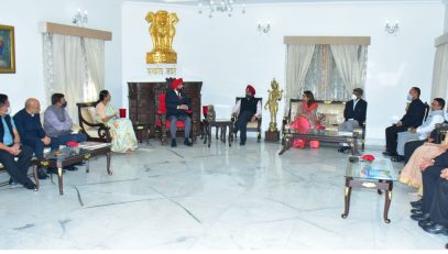 IAS officers of Uttarakhand called on Governor Lt Gen Shri Gurmit Singh (Retd) at Rajbhawan.