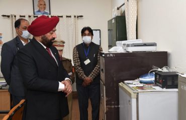 Governor Lt Gen Gurmit Singh (Retd) inspected the dispensary at Raj Bhawan.