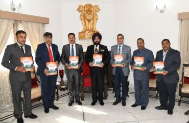 Chairman of UKPSC Major General Anand Singh Rawat and other members paid a courtesy call on Governor.