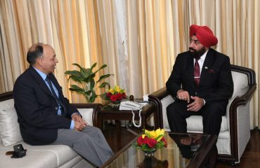 Vice Admiral AK Chawla (Retd) called on Governor Lieutenant General Gurmit Singh (Retd) at Raj Bhawan on Wednesday.