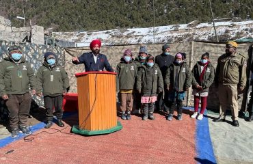 Governor addressing the India-Nepal-China border jawans in Pithoragarh district.