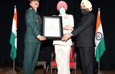 Governor felicitated the BRO personnel on the occasion of Republic Day at Raj Bhawan.