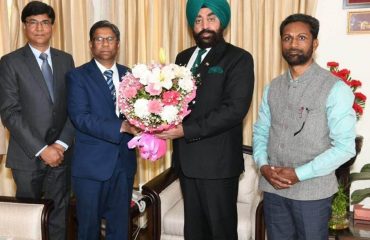 राज्यपाल से राजभवन में बीएसएनएल के मुख्य महाप्रबंधक श्री प्रमोद कुमार जैन ने मुलाकात की।