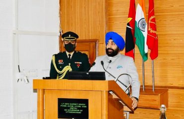Governor Lieutenant General Gurmit Singh (Retd) reached Army War College, Mhow, Madhya Pradesh on Monday.