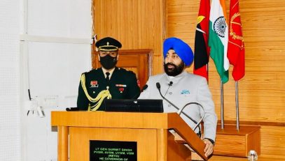 Governor Lieutenant General Gurmit Singh (Retd) reached Army War College, Mhow, Madhya Pradesh on Monday.