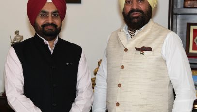 Chief Secretary Dr SS Sandhu had a courtesy call on the Governor at Raj Bhavan on Thursday. The Governor discussed various issues of the state with the Chief Secretary.