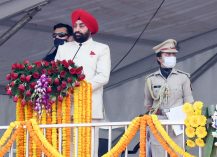 राज्यपाल ने मुख्यमंत्री श्री पुष्कर सिंह धामी को पद एवं गोपनीयता की शपथ दिलाई।;?>