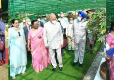 President and First Lady inaugurated the restoration and expansion works of Bonsai Garden at Rajbhawan.;?>