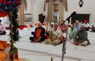 Governor has organized Shri Akhand Path for the happiness and prosperity of Uttarakhand Devbhoomi.
