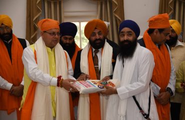 श्री गुरु ग्रंथ साहिब जी के श्री आनंद साहिब के समापन के अवसर पर राज्यपाल ने भाग लिया।