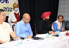 Governor Lt Gen Gurmit Singh (Retd.) and Health Minister Dr. Dhan Singh Rawat on the occasion of the 17th General Body Meeting of the Indian Red Cross Committee State Branch at Raj Bhawan Auditorium.;?>