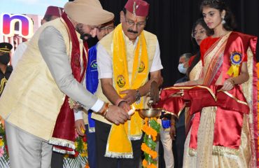 Governor inaugurating the 6th convocation ceremony of Veer Madho Singh Bhandari Uttarakhand Technological University, Dehradun by lighting the lamp.