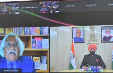 Amity University Haryana के लॉ स्कूल द्वारा आयोजित 5वें नेशनल मूट कोर्ट प्रतियोगिता में वर्चुअली प्रतिभाग करते हुए राज्यपाल लेफ्टिनेंट जनरल गुरमीत सिंह(से नि)।