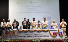 राज्यपाल ने आईआईटी रुड़की के 175वें वर्ष के समारोह में मुख्य अतिथि के रूप में प्रतिभाग किया।;?>