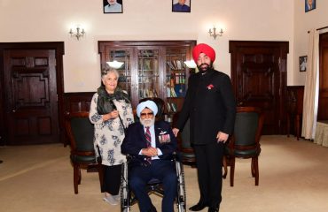 Governor with Squadron Leader (Sr) DS Majithia at Raj Bhawan.