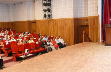 26-06-2022 : राजभवन प्रेक्षागृह में अर्थराइटिस रोग के उपचार एवं बचाव विषय पर आयोजित सेमिनार को संबोधित करते हुए राज्यपाल।