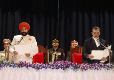 28-06-2022 : Governor administering oath to the newly appointed Chief Justice of Uttarakhand, Justice Shri Vipin Sanghi.;?>