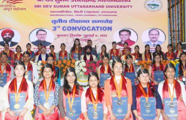 Governor with degree and gold medal holder students at the third convocation ceremony of Shri Dev Suman Uttarakhand University.