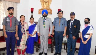 Governor Lt Gen Gurmit Singh (Retd) with a delegation of Bharat Scouts and Guides at Raj Bhavan.