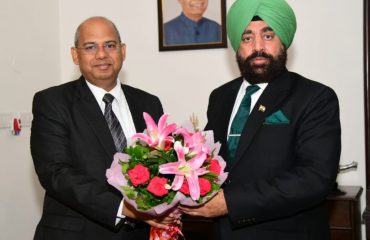 Newly appointed Vice Chancellor of Uttarakhand Technical University, Dr. Onkar Singh meeting with Governor.