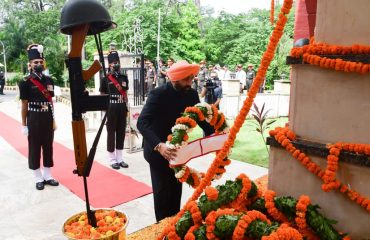 Governor paid tributes to the brave martyrs on the occasion of Kargil Vijay Diwas.